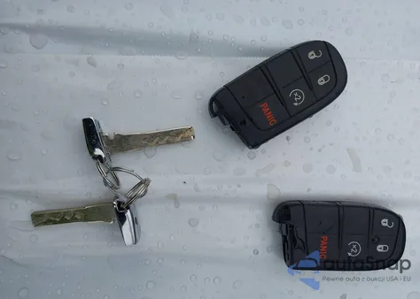 2021 Jeep Compass Altitude 4X4 from USA, damaged, VIN 3C4NJDBB8MT541282